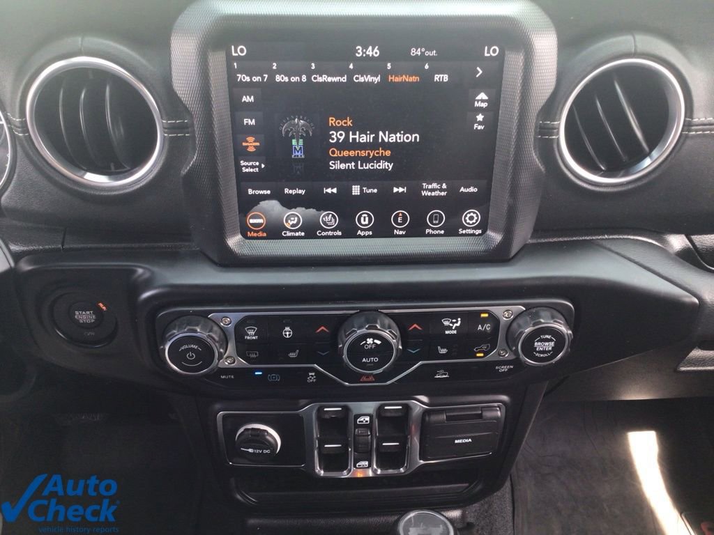 Used 2022 Jeep Wrangler Unlimited Sahara w/ Cold Weather Group image 22