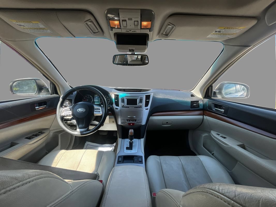 Used 2013 Subaru Outback 2.5i Limited AWD/4WD image 9