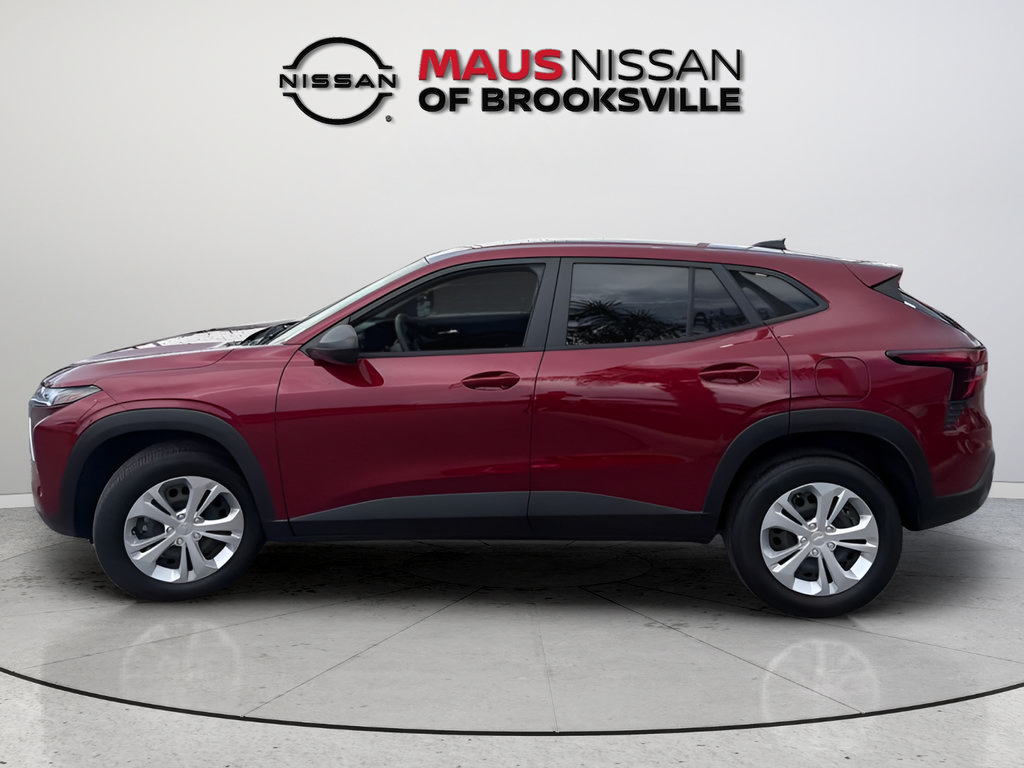 Used 2025 Chevrolet Trax LS FWD image 5