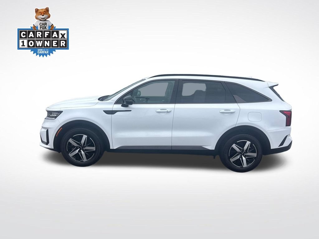 Used 2022 Kia Sorento S FWD image 2