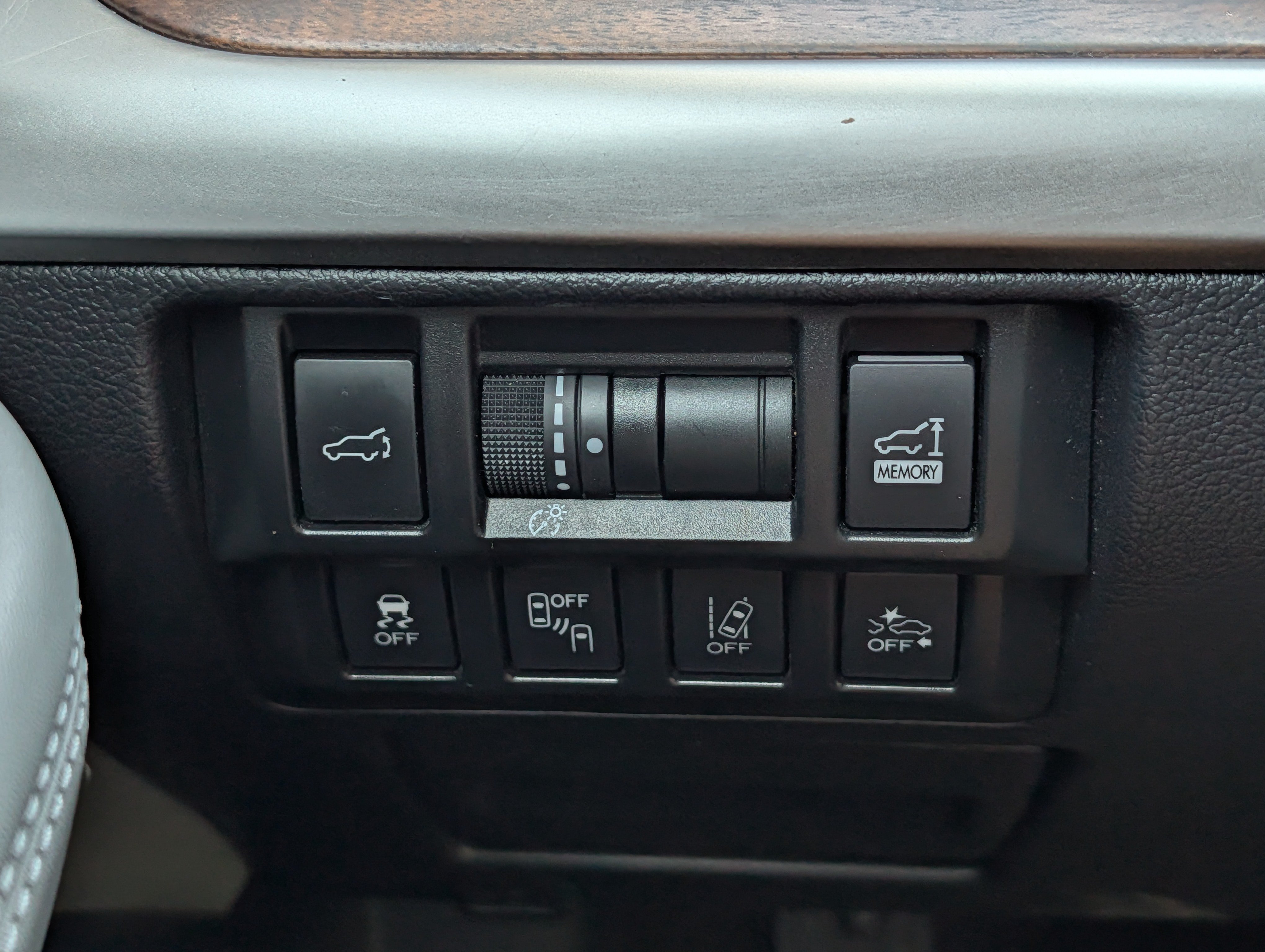 Used 2019 Subaru Outback 3.6R Limited AWD/4WD image 26