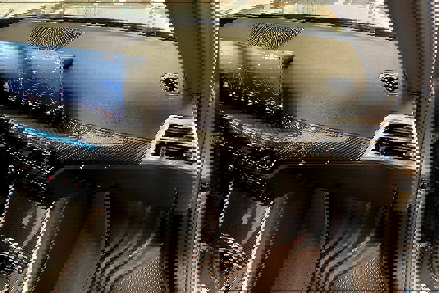 Certified 2025 BMW M2 w/ Lighting Package image 17