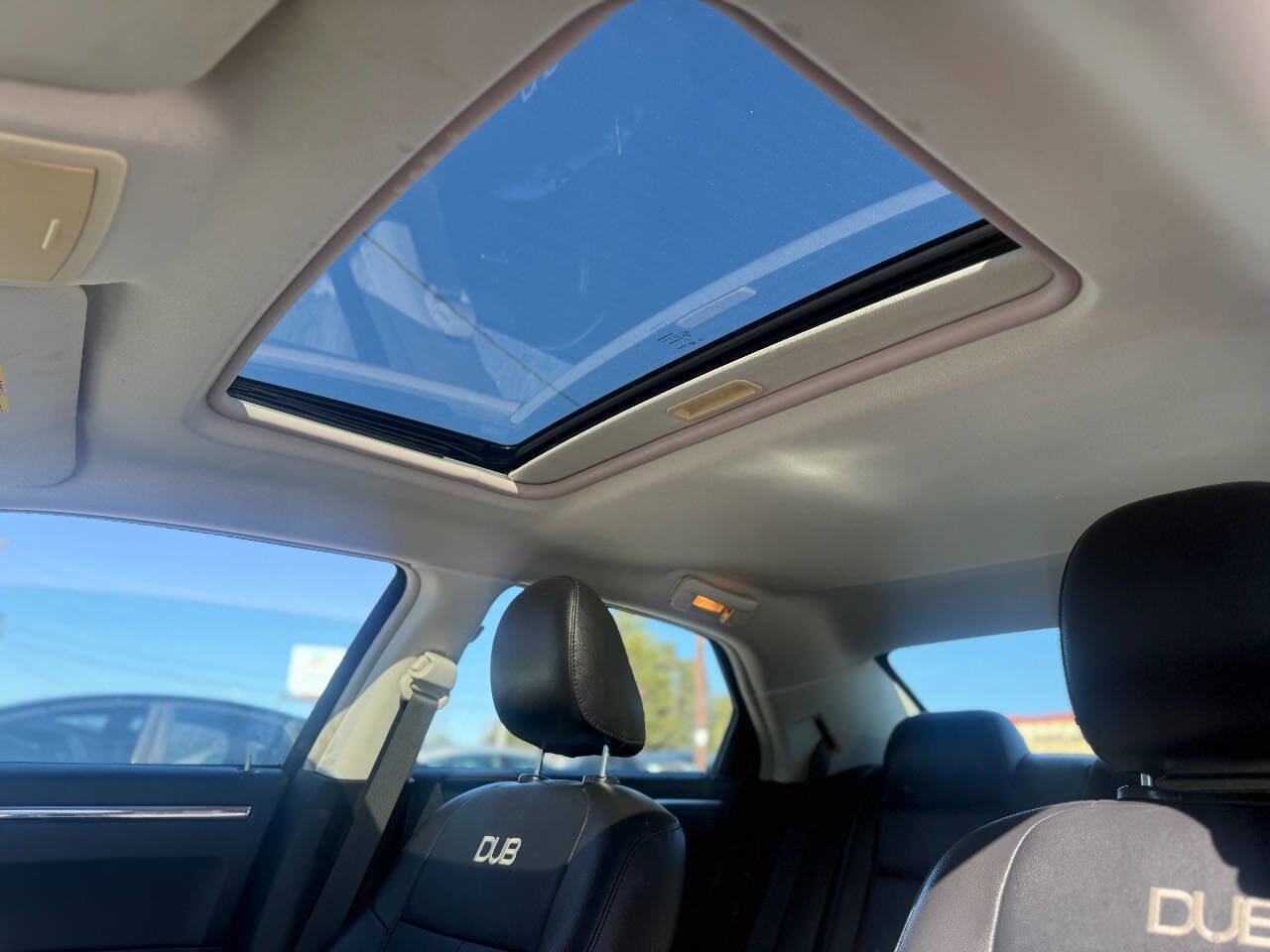 Used 2008 Chrysler 300 Touring image 20