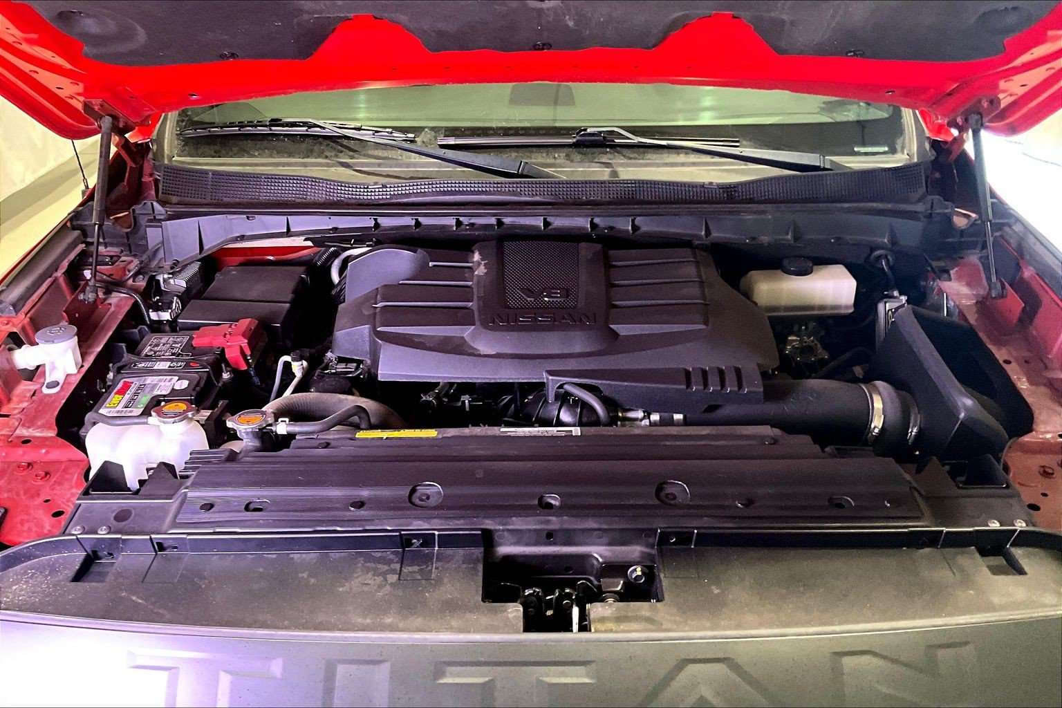 Used 2021 Nissan Titan PRO-4X w/ Pro-4x Convenience Package AWD/4WD image 32