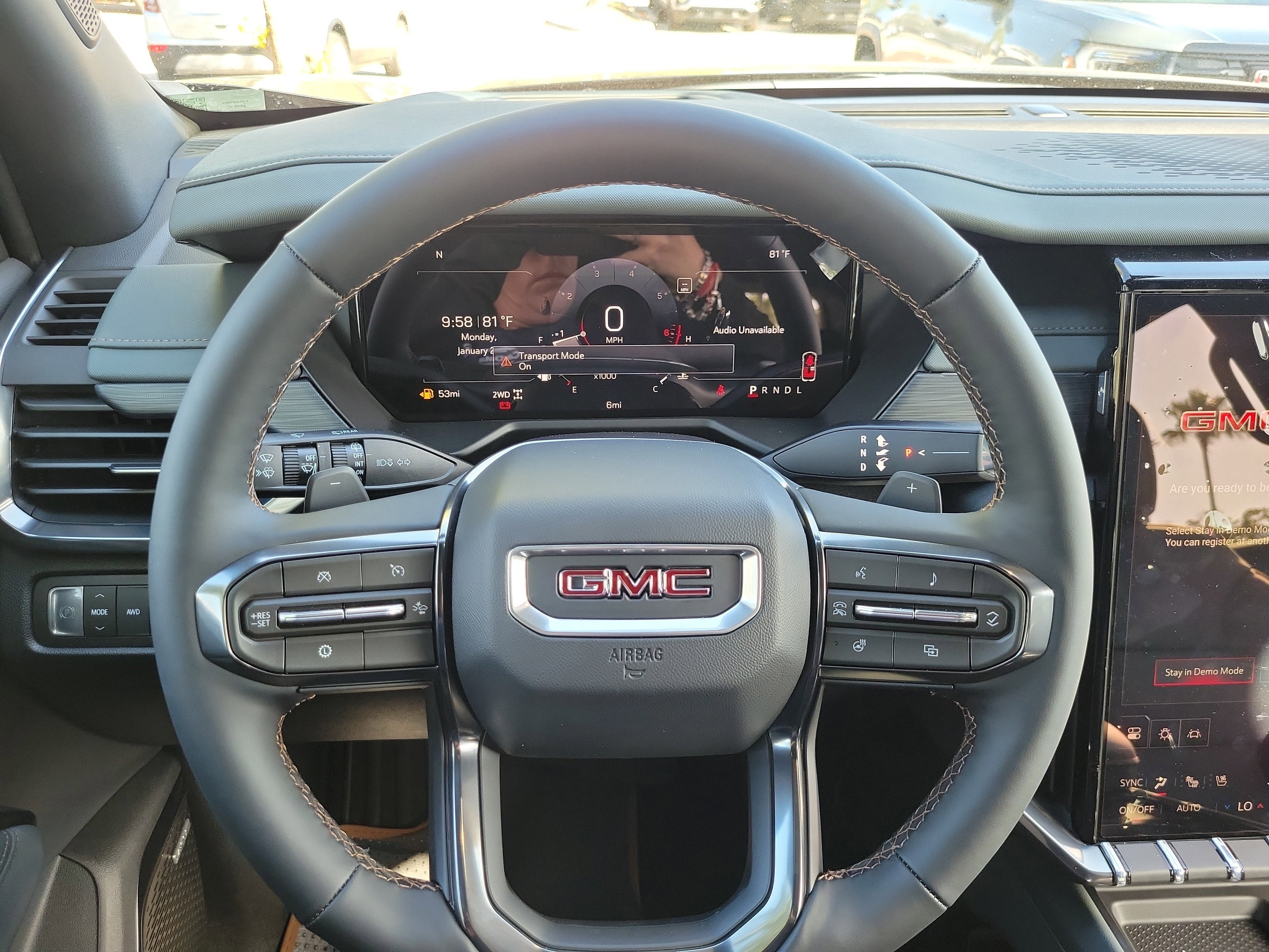 New 2026 GMC Acadia AT4 w/ Luxury Package image 9