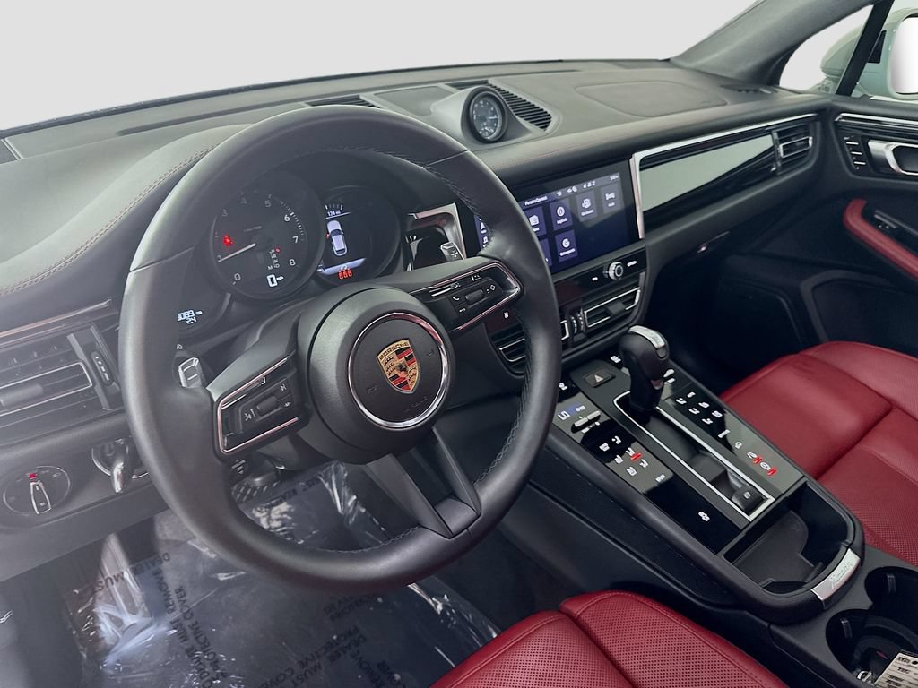 New 2025 Porsche Macan AWD/4WD image 25