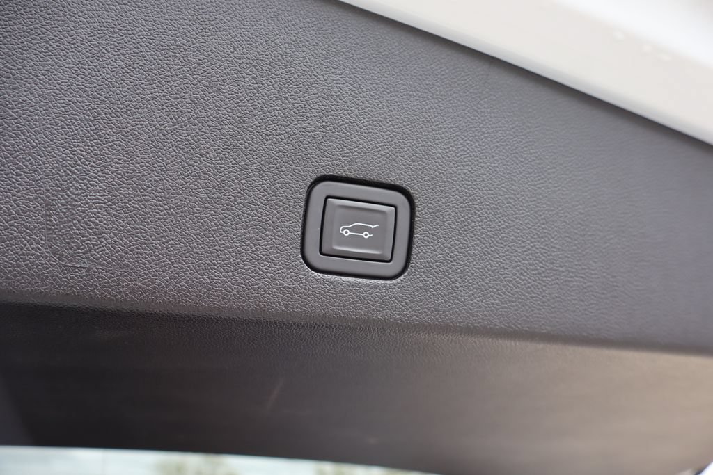 Certified 2024 Cadillac XT6 Sport w/ LPO, Floor Liner Package AWD/4WD image 41