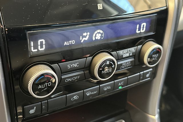 Used 2020 Subaru Ascent Limited w/ Technology Package AWD/4WD image 25