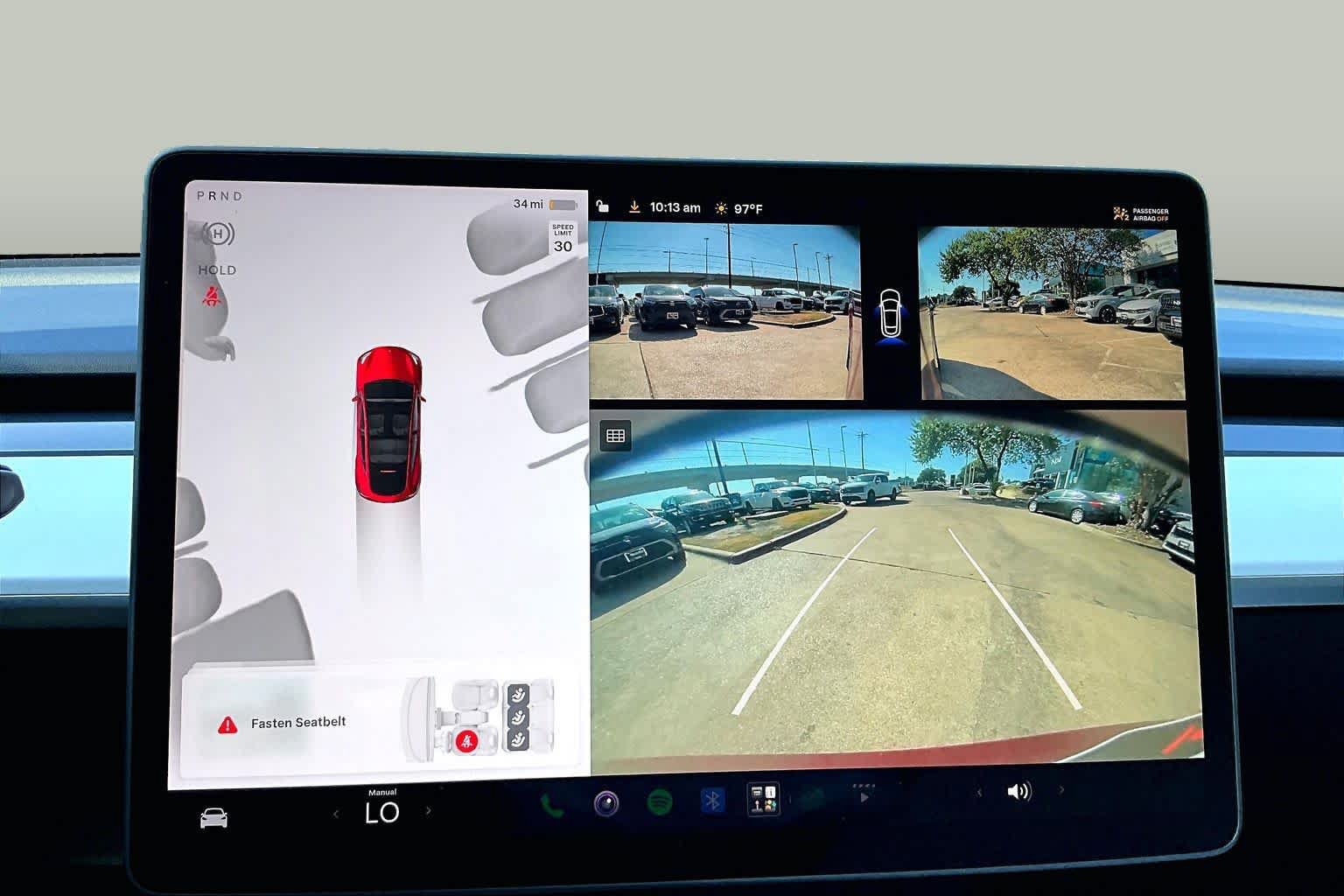 Used 2024 Tesla Model Y 2WD image 27