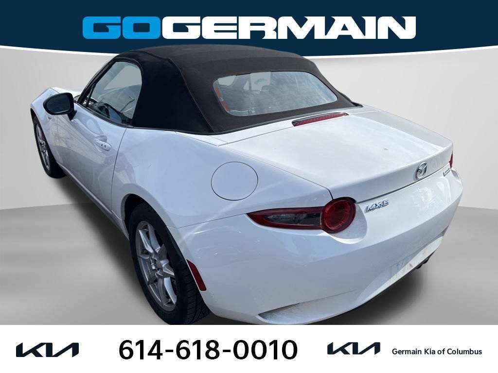Used 2016 MAZDA MX-5 Miata Sport image 3