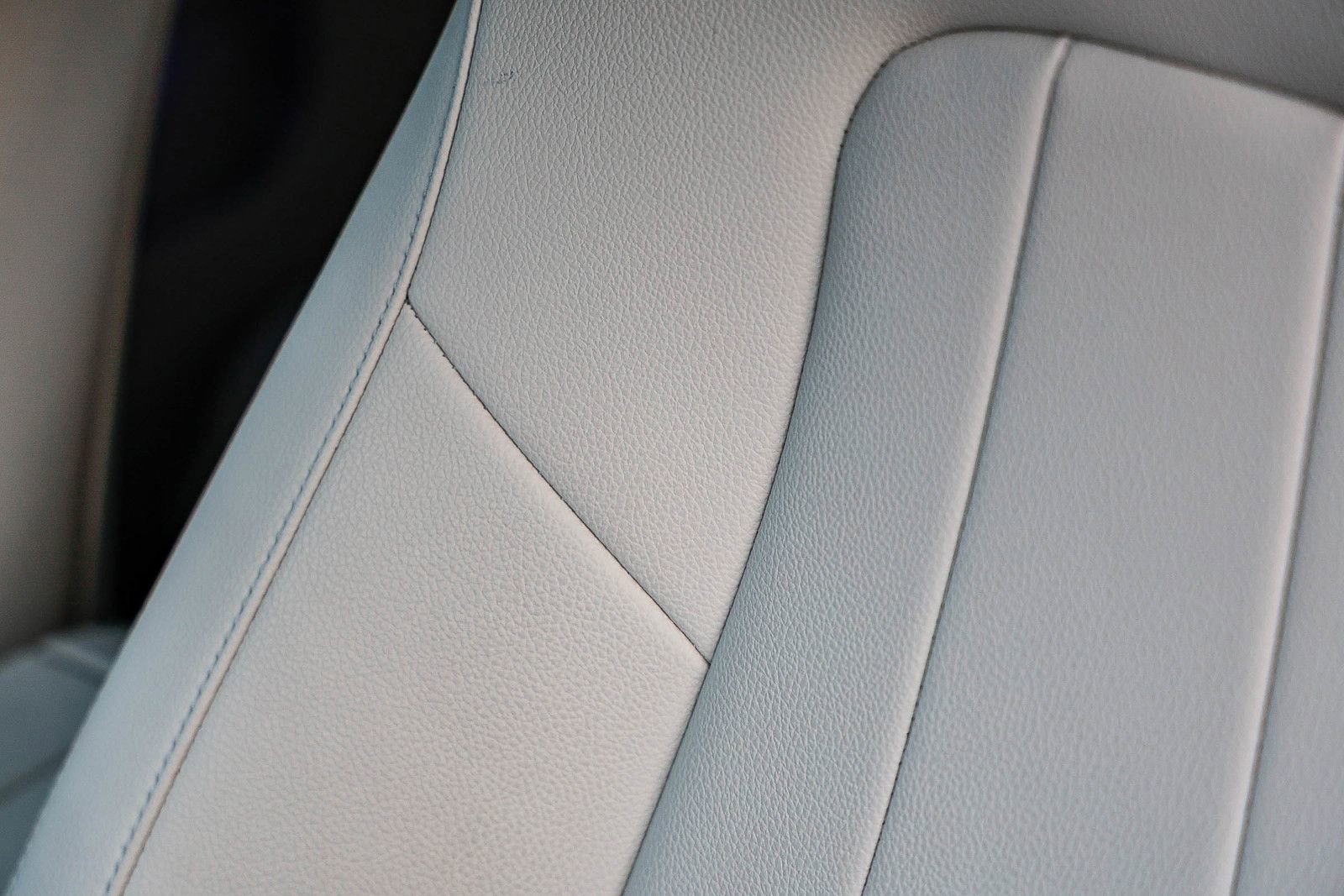 Certified 2025 Mercedes-Benz GLA 250 4MATIC image 24