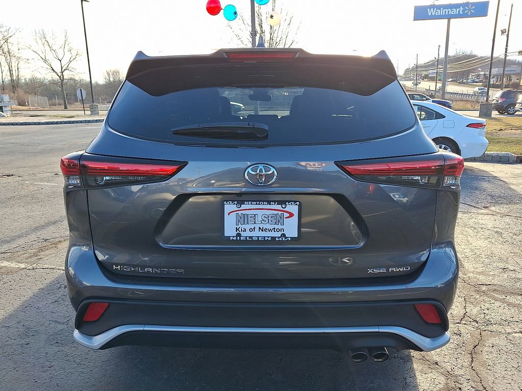 Used 2023 Toyota Highlander XSE image 15