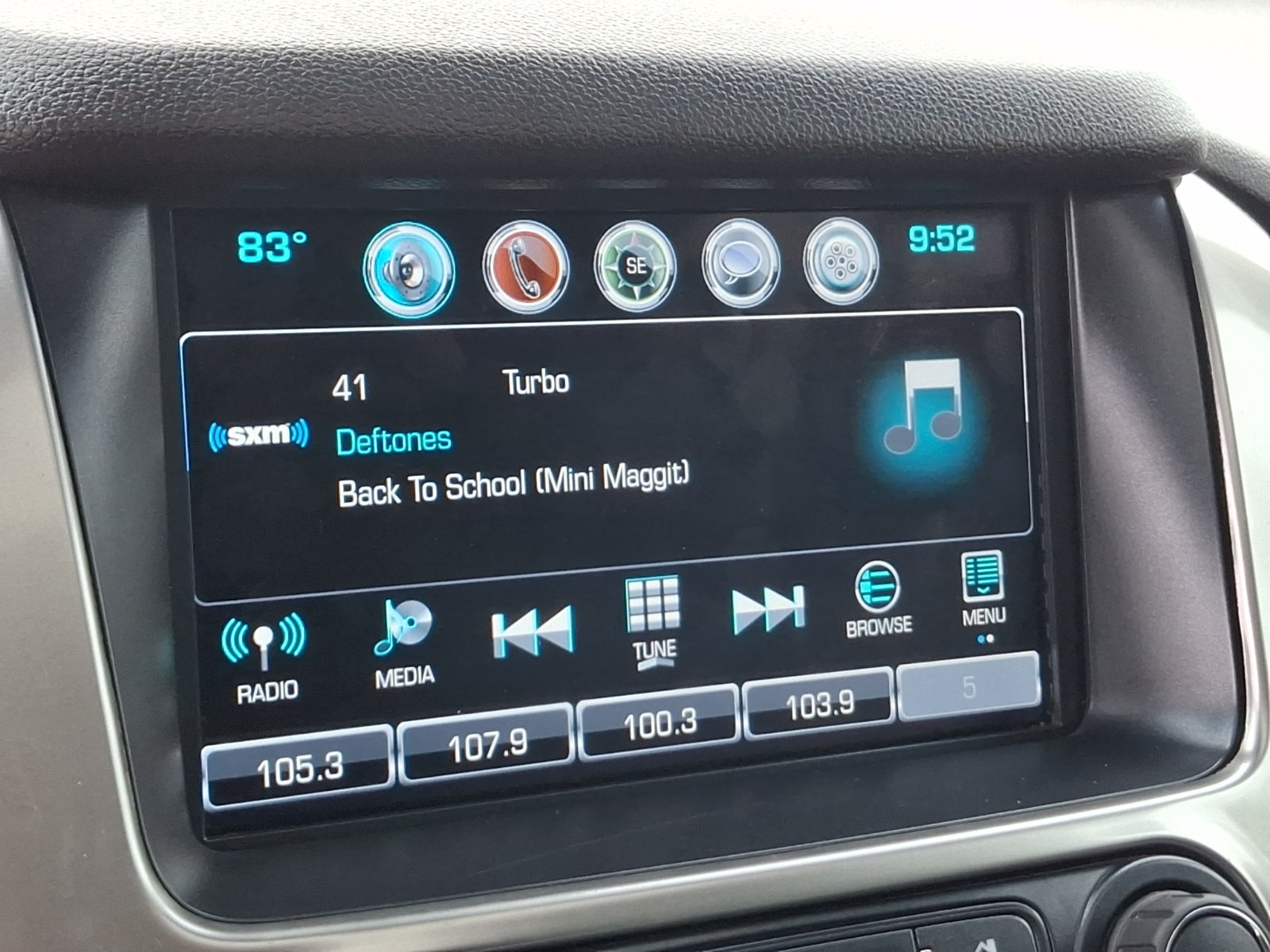 Used 2018 Chevrolet Suburban LT AWD/4WD image 20