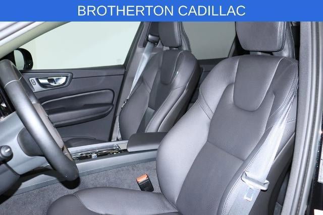 Used 2025 Volvo XC60 B5 Plus AWD/4WD image 20