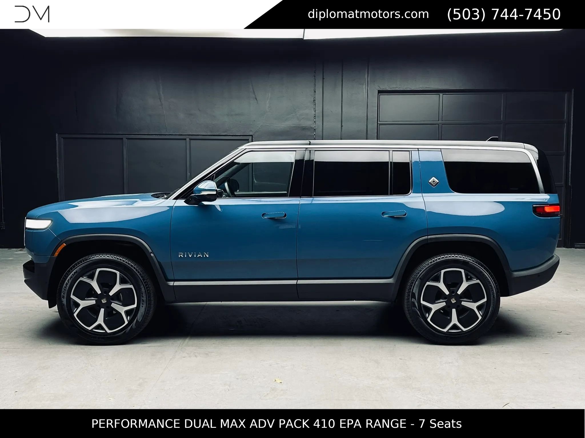 Used 2024 Rivian R1S Adventure image 4