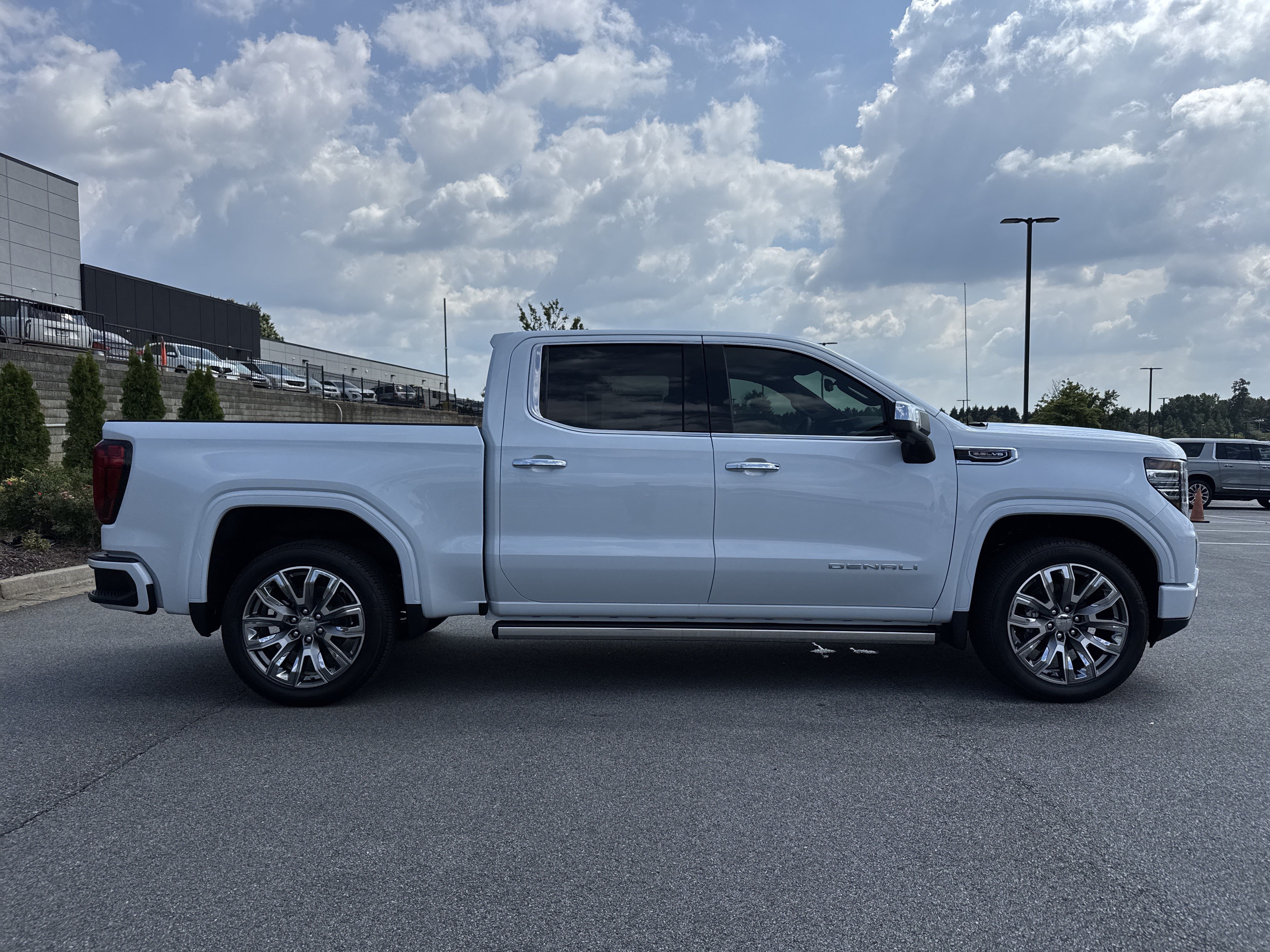 New 2026 GMC Sierra 1500 Denali w/ Denali Reserve Package AWD/4WD image 13