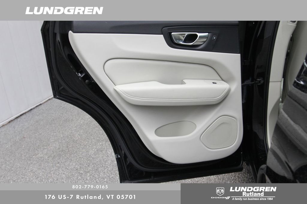 Used 2022 Volvo XC60 B6 Inscription w/ Advanced Package image 42