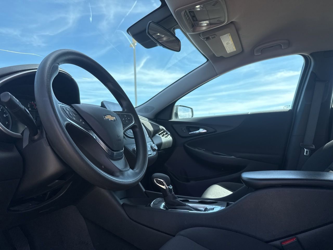 Used 2025 Chevrolet Malibu LS image 39