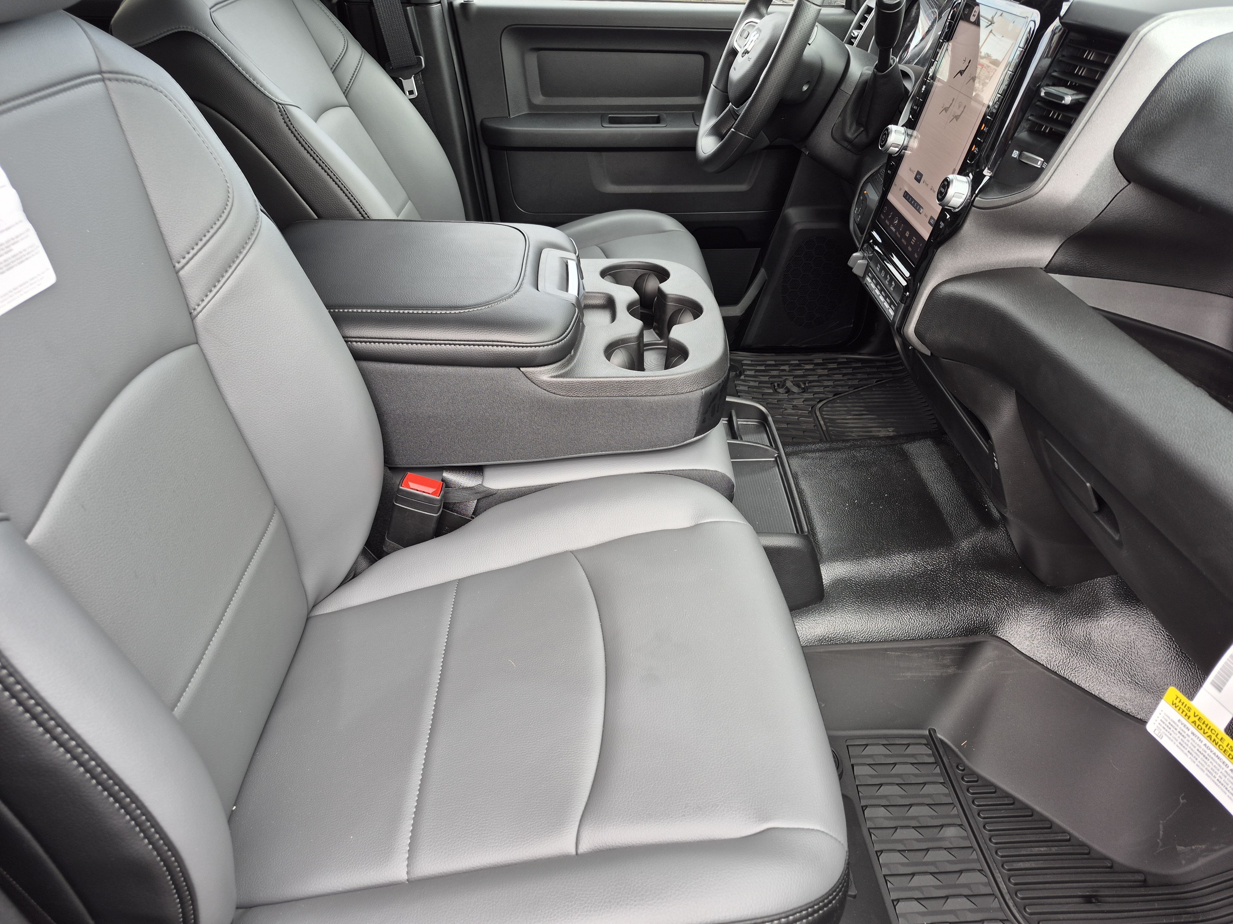 New 2026 RAM 3500 Tradesman AWD/4WD image 25