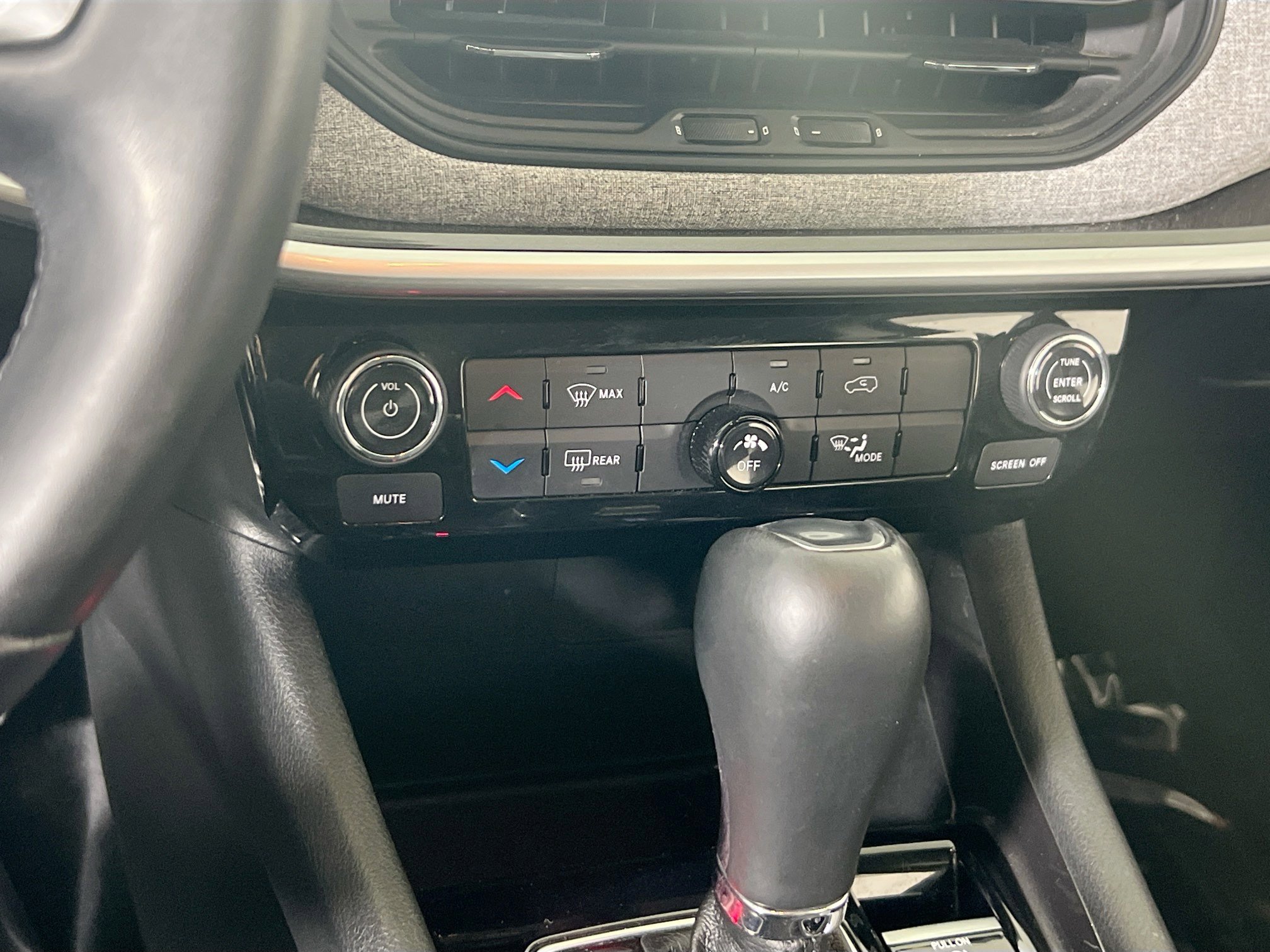 Used 2022 Jeep Compass Latitude image 15