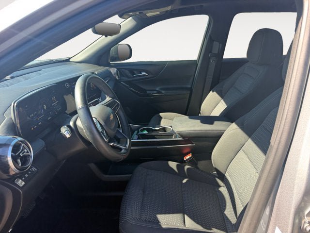 Used 2025 Chevrolet Equinox LT w/ Safety and Technology Package AWD/4WD image 9