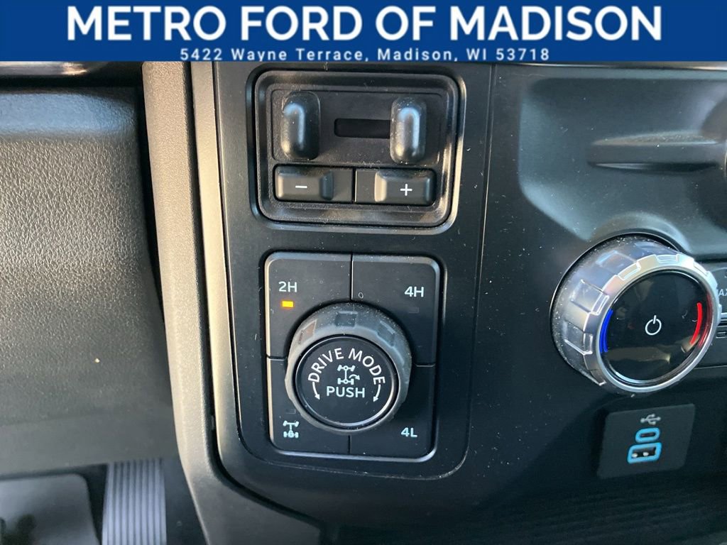 Used 2023 Ford F350 Lariat w/ Tremor Off-Road Package image 30