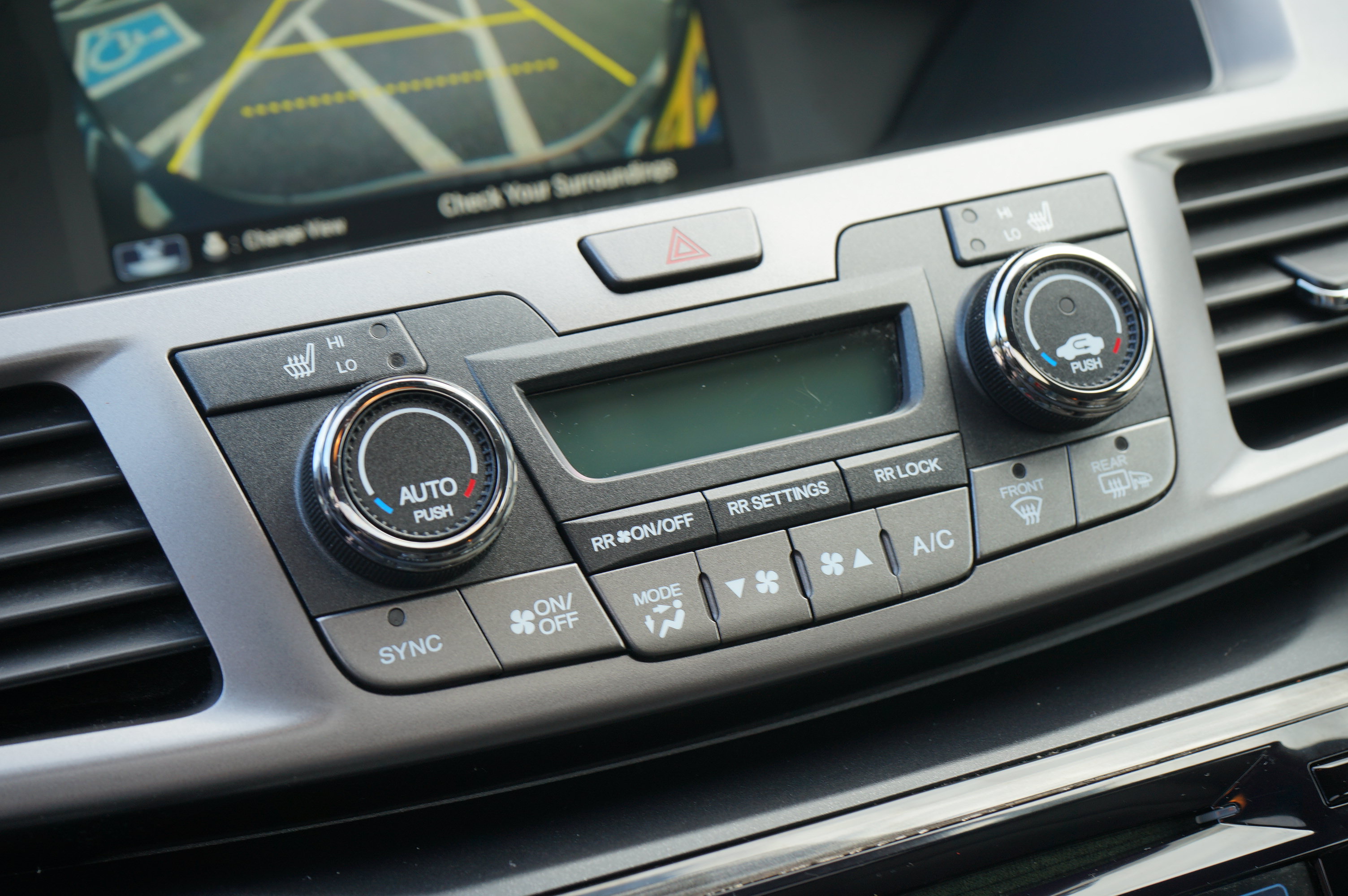 Used 2015 Honda Odyssey Touring Elite image 21