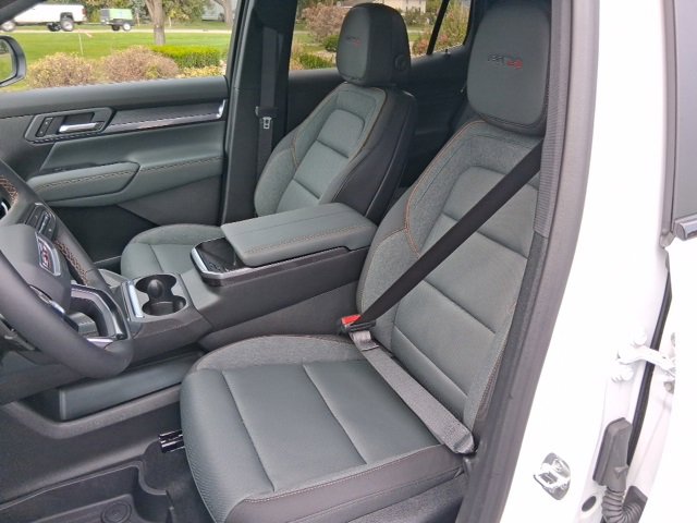 New 2026 GMC Terrain AT4 w/ Convenience Package III image 11