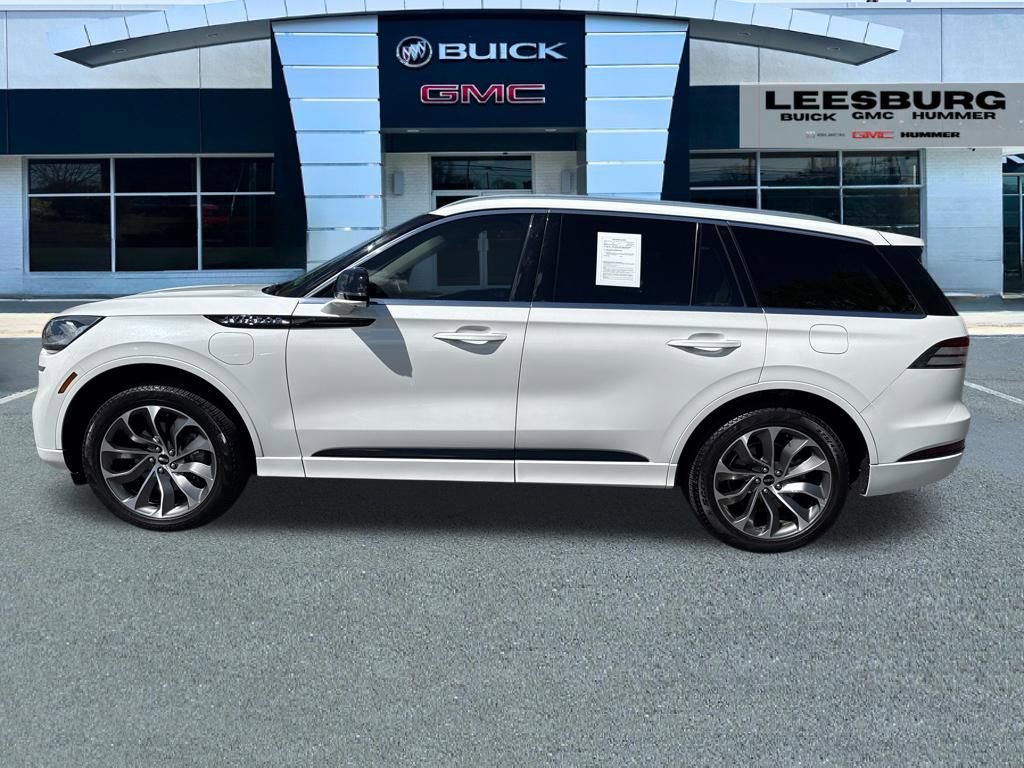 Used 2021 Lincoln Aviator Grand Touring w/ Elements Package Plus AWD/4WD image 4