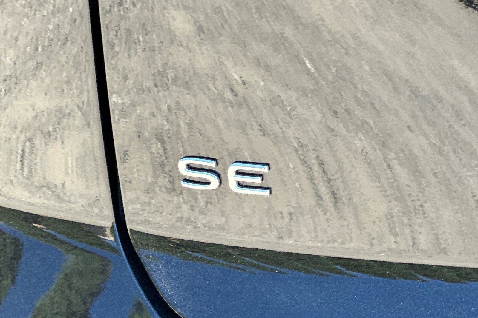 New 2026 Volkswagen Atlas Cross Sport SE FWD image 25