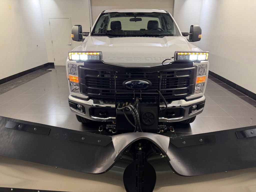 New 2026 Ford F250 XL w/ XL Chrome Package AWD/4WD image 2