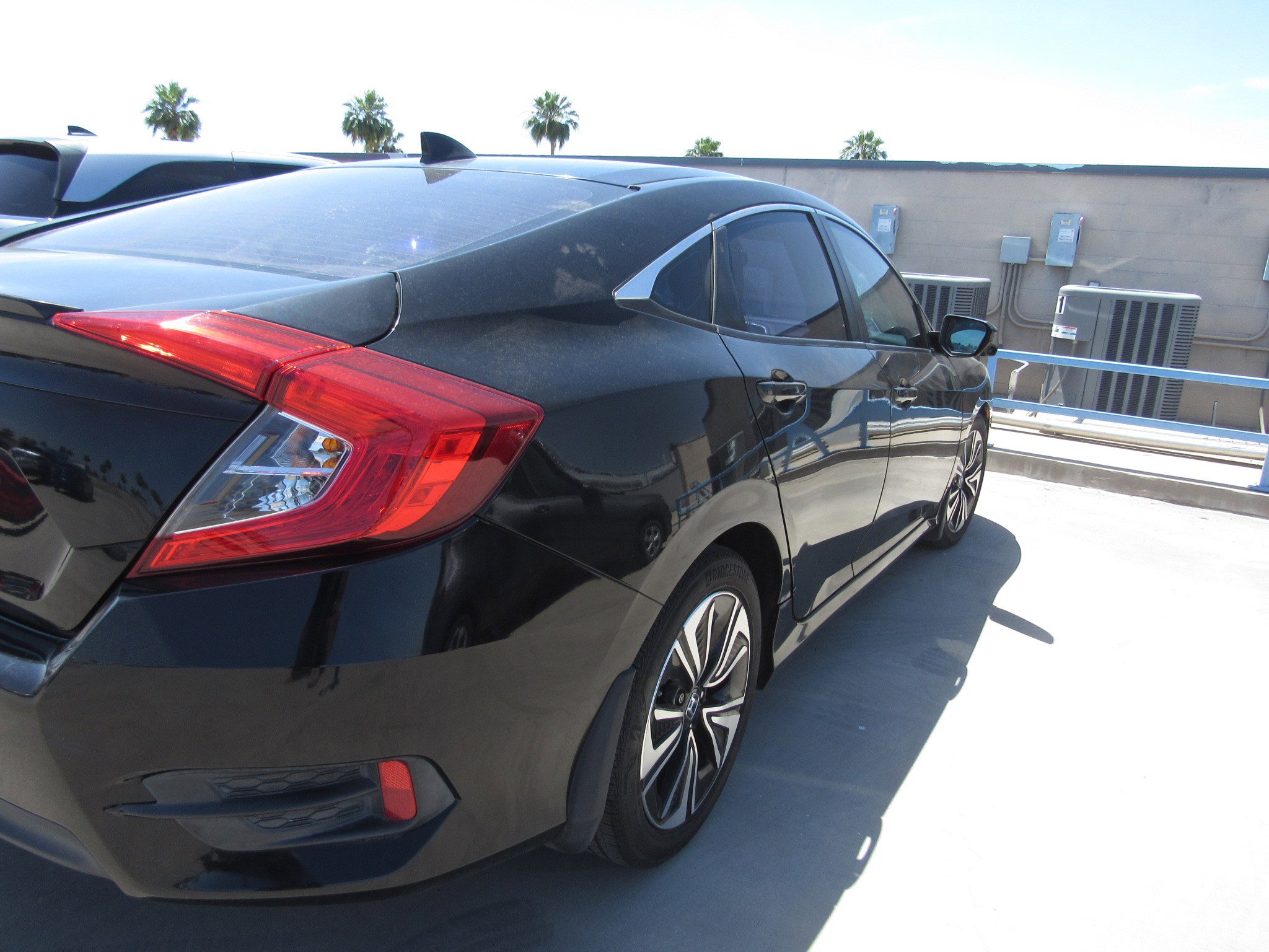 Used 2016 Honda Civic EX-T image 3