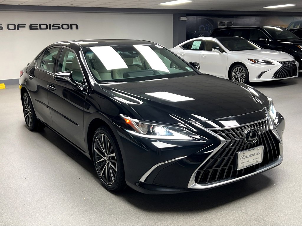 Certified 2023 Lexus ES 250 w/ Premium Package