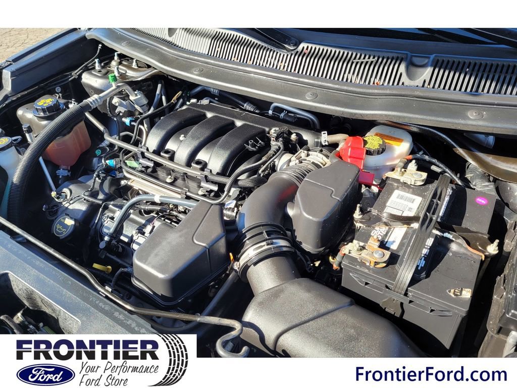 Used 2018 Ford Explorer XLT w/ Equipment Group 202A image 28