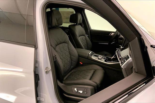 New 2026 BMW X5 M60i image 7