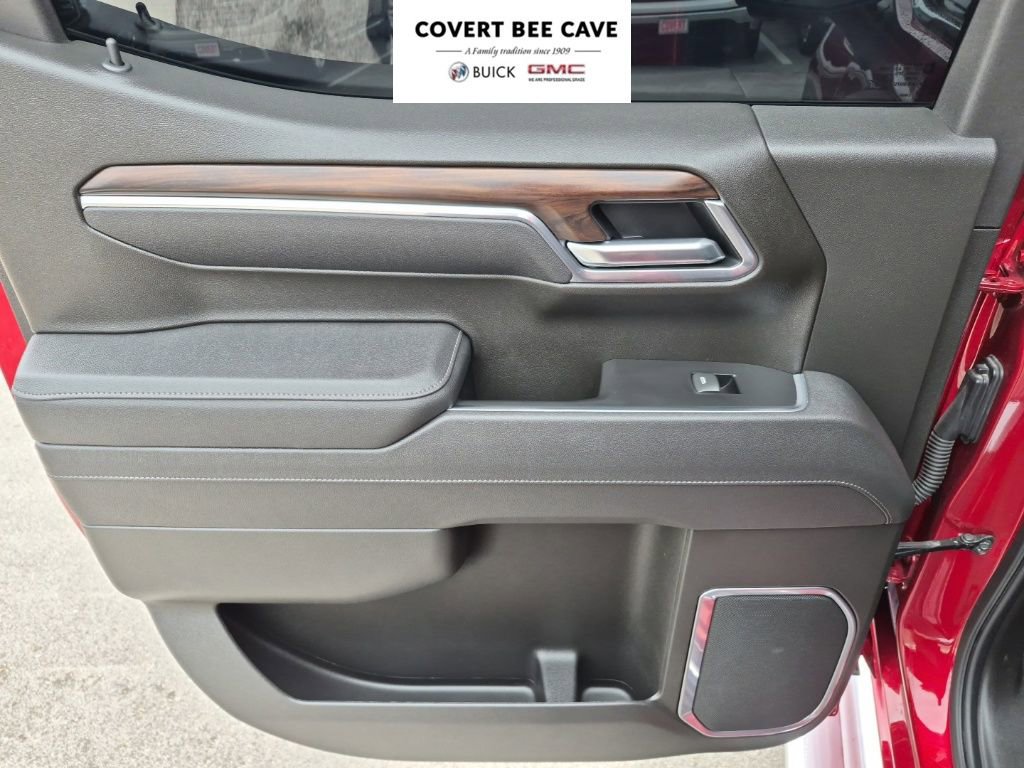 Used 2025 GMC Sierra 1500 SLT image 18