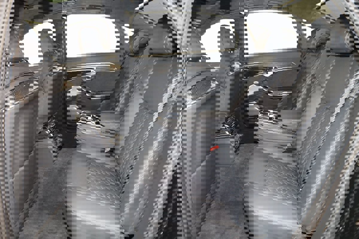 Used 2025 Audi S8 image 95