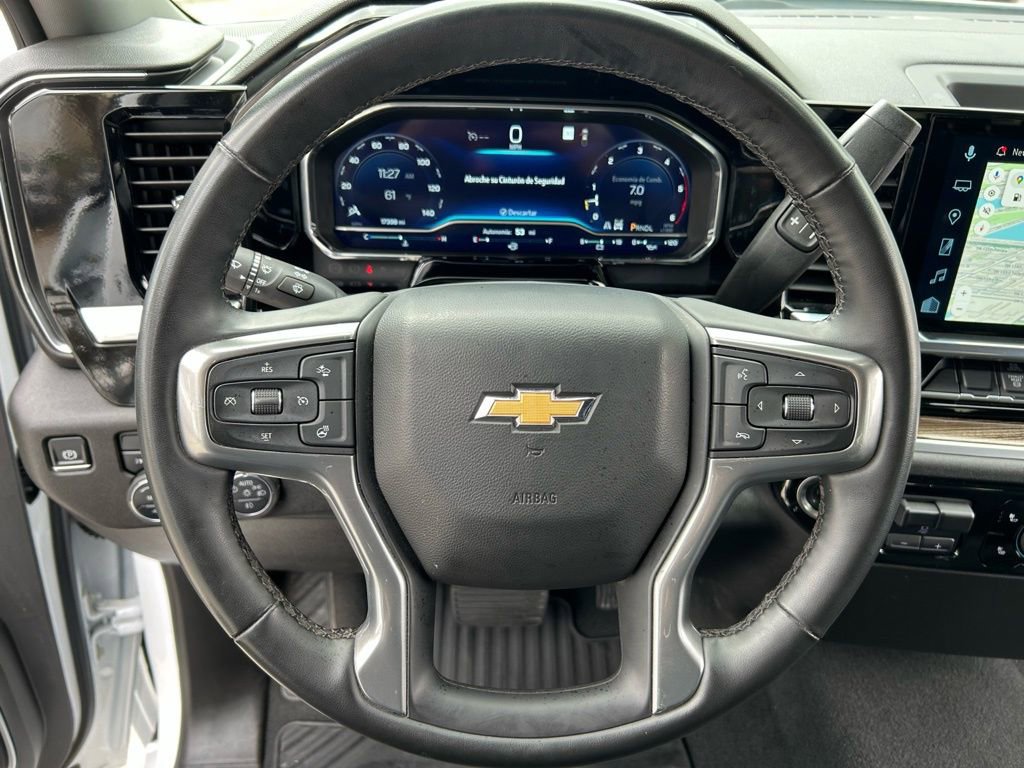 Used 2025 Chevrolet Silverado 2500 LT w/ Convenience Package image 18