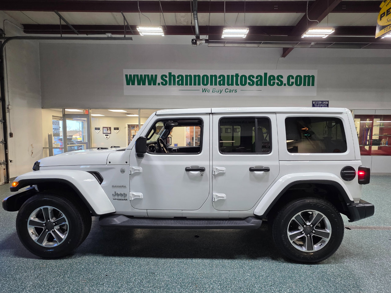 Used 2020 Jeep Wrangler Unlimited Sahara w/ Uconnect 4C Nav & Sound Group image 11