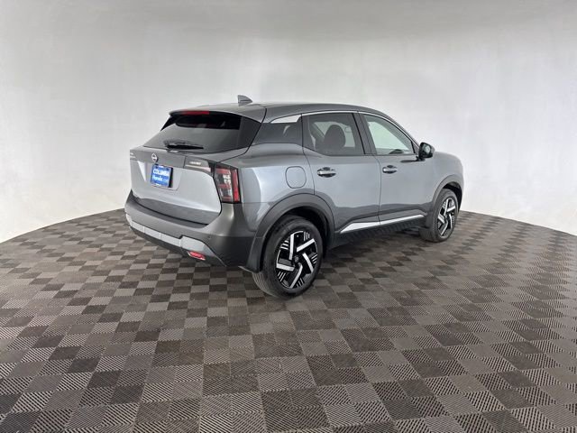 Used 2025 Nissan Kicks SV image 6