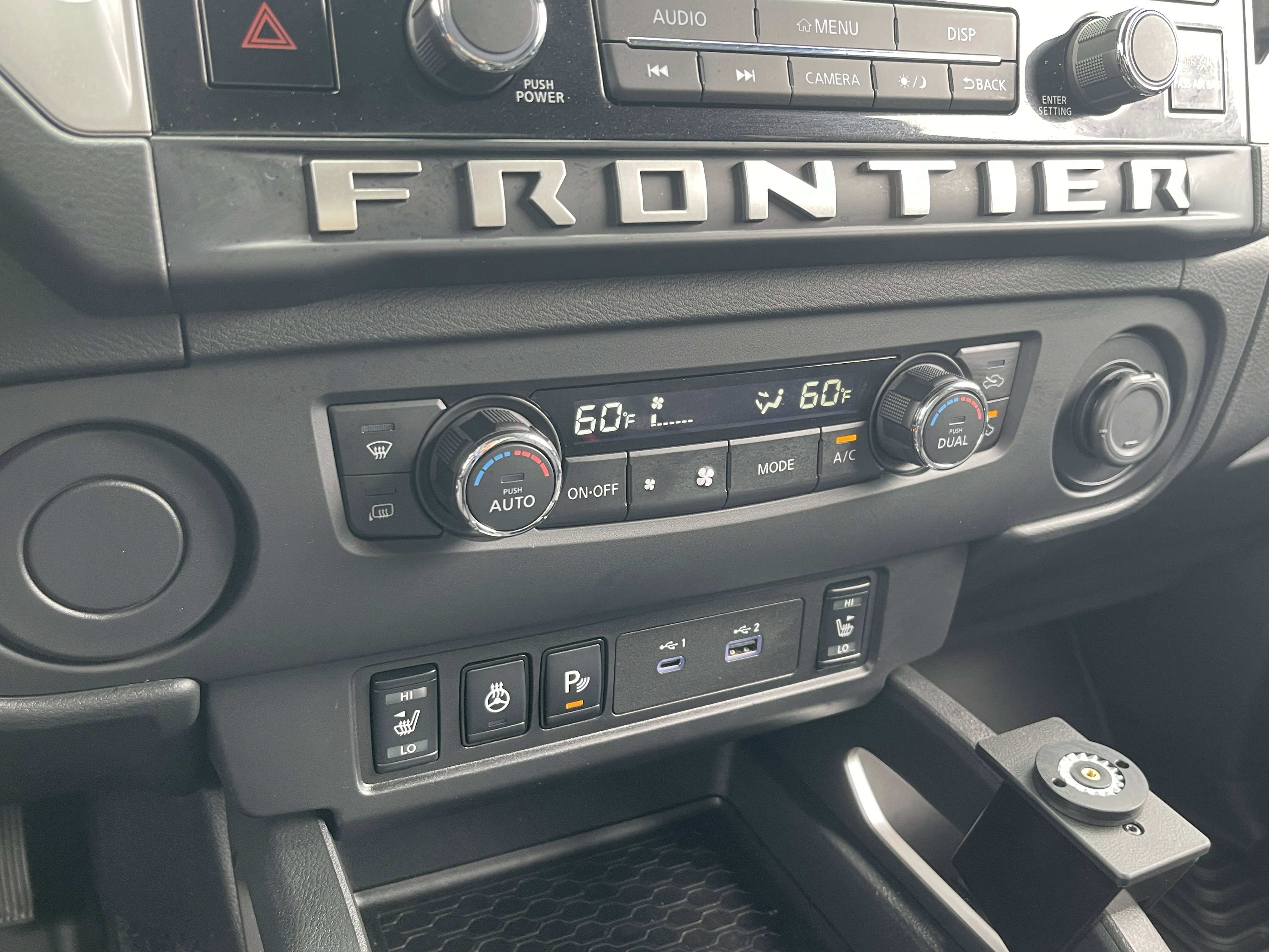 Used 2025 Nissan Frontier SV w/ SV Convenience Package image 23