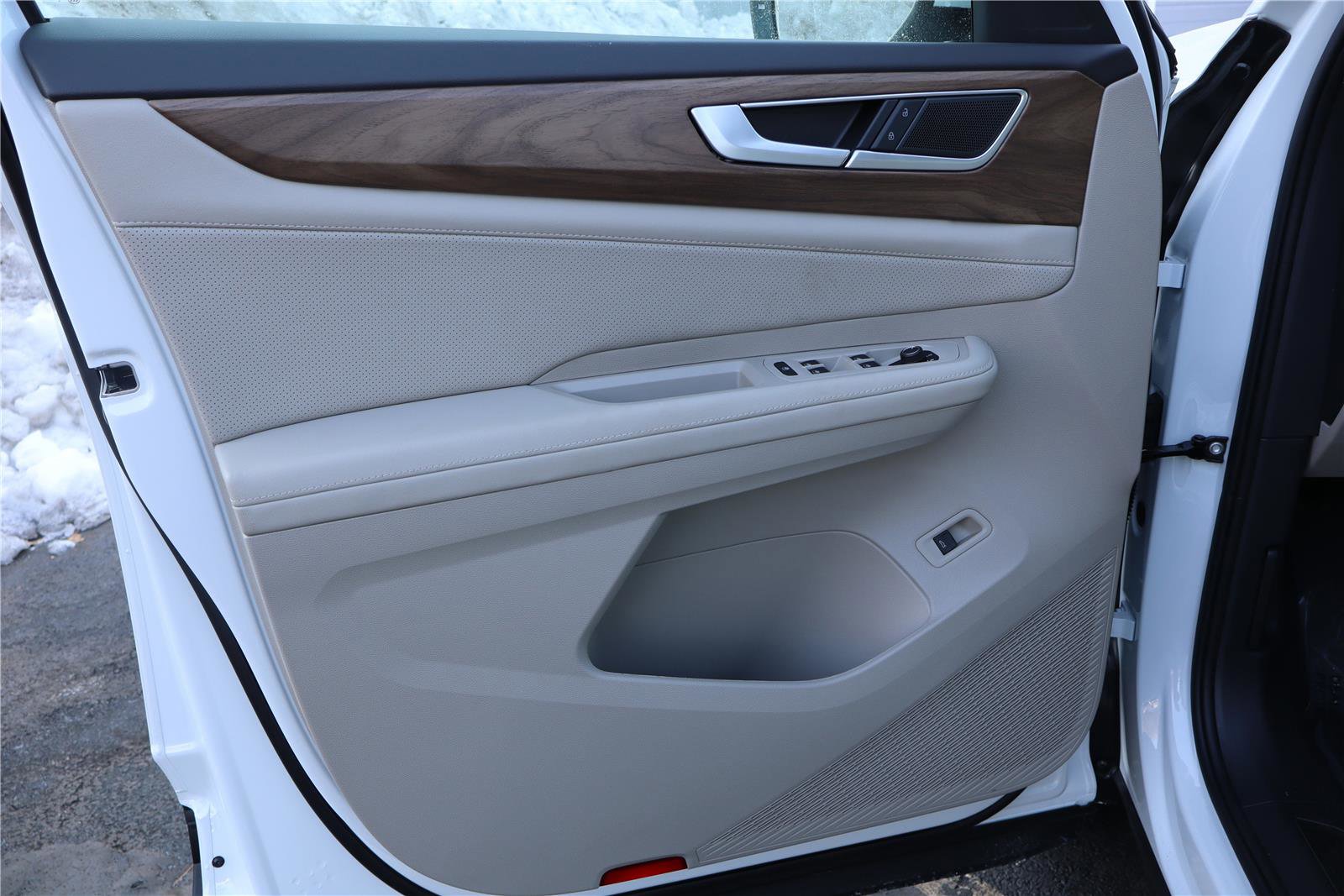 New 2026 Volkswagen Atlas SE image 11