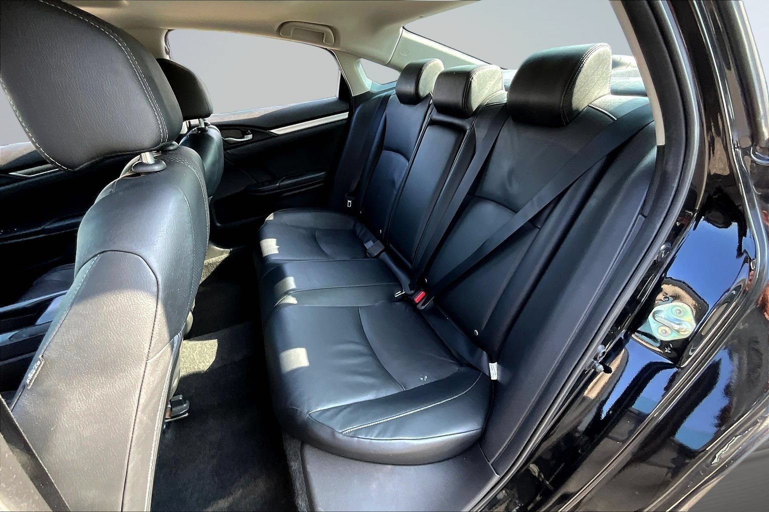 Used 2019 Honda Civic EX-L image 21