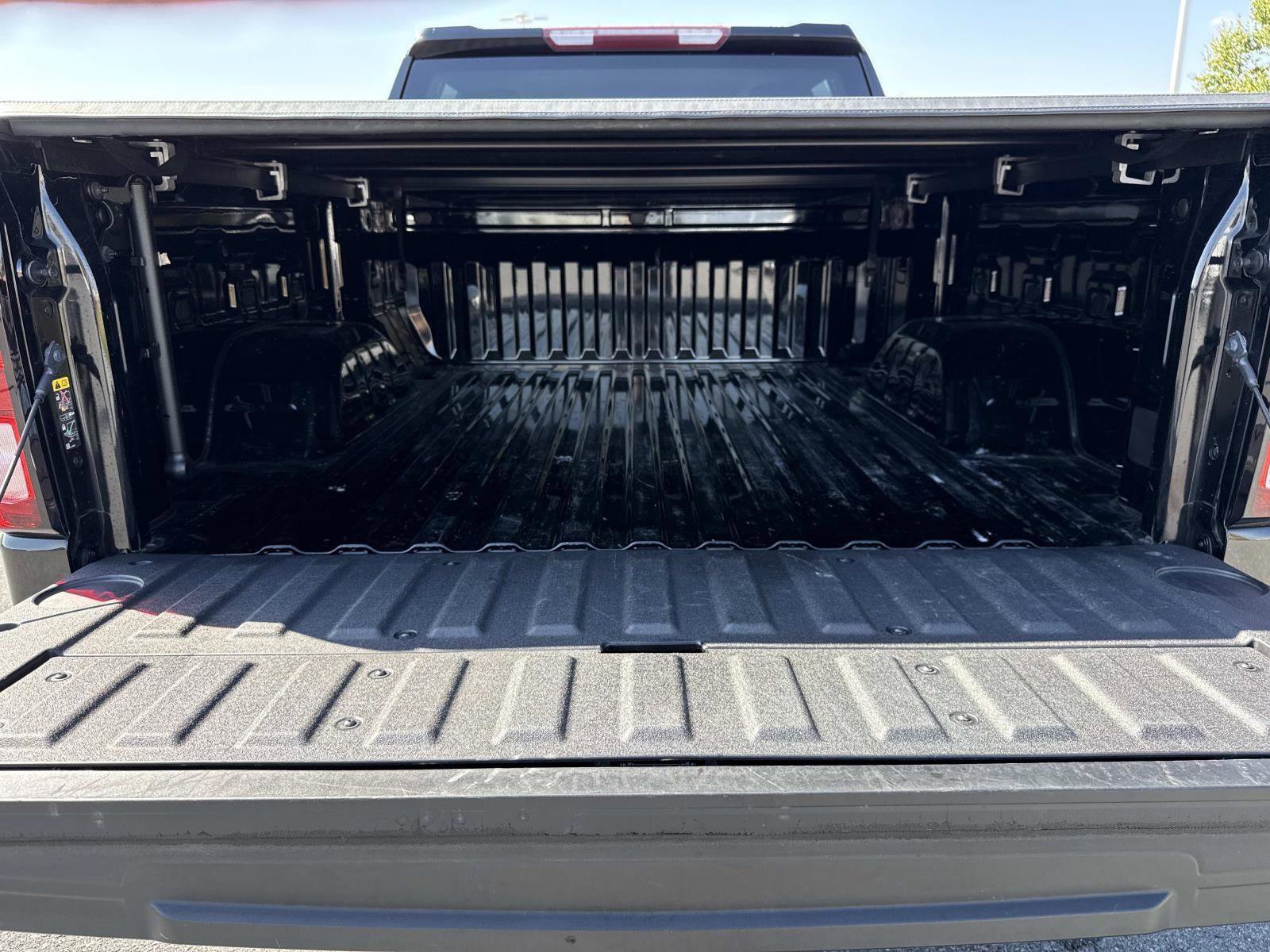 Used 2022 GMC Sierra 1500 Elevation image 20