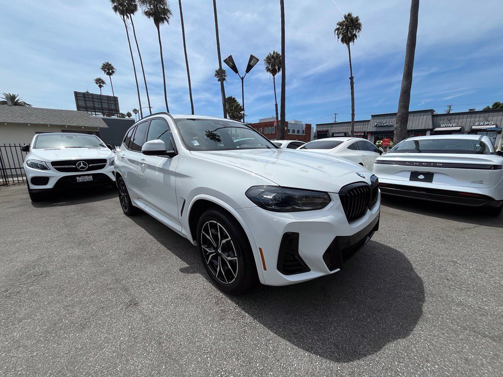 Used 2024 BMW X3 sDrive30i w/ M Sport Package RWD image 3
