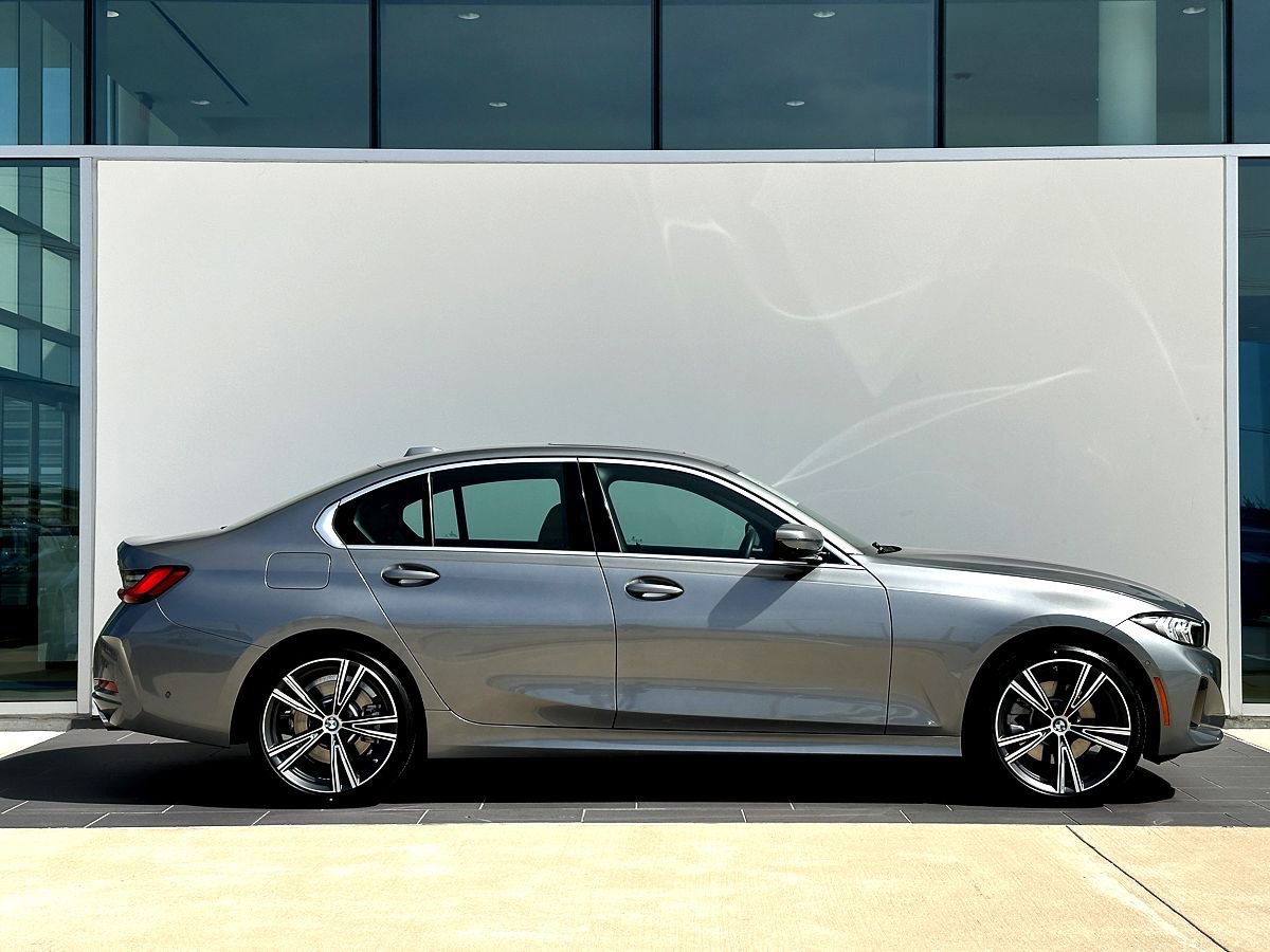Certified 2024 BMW 330i Sedan image 3