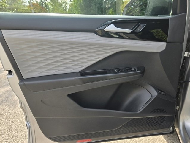 Used 2022 Volkswagen Taos S image 13