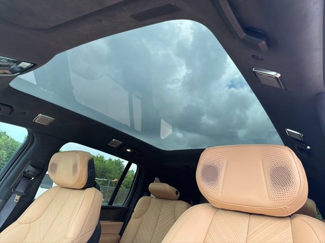 Used 2025 Cadillac Escalade IQ Luxury 2 AWD/4WD image 16