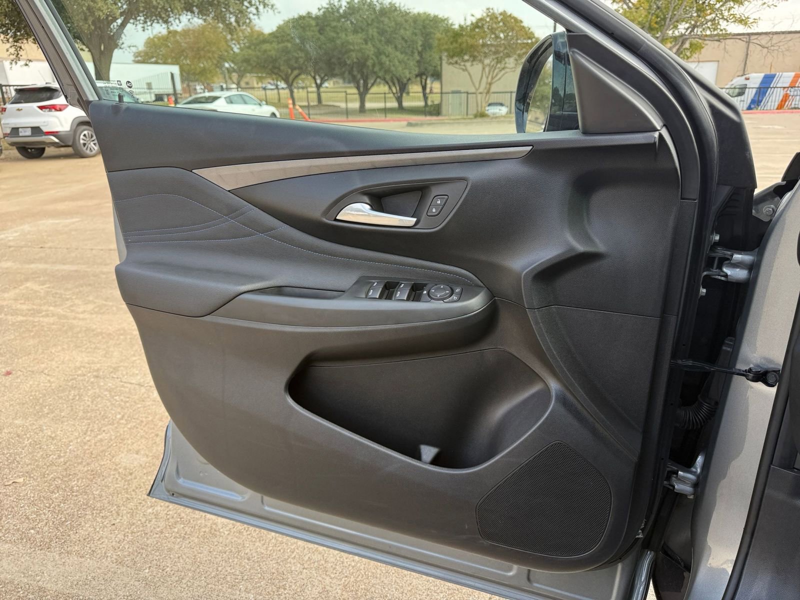 Used 2025 Buick Envista Sport Touring image 20