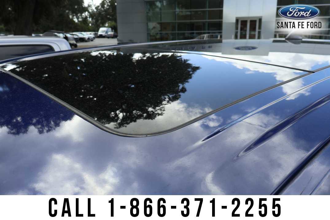 Used 2024 Nissan Titan Platinum Reserve w/ Moonroof Package RWD image 39